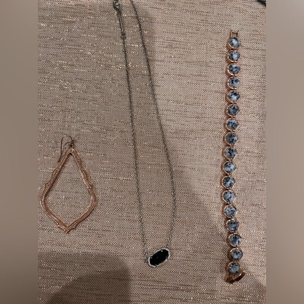 Collection of never been worn Kendra Scott jewelry.